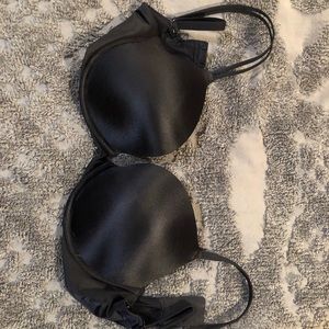 Victoria’s Secret very sexy push-up bra 32DD